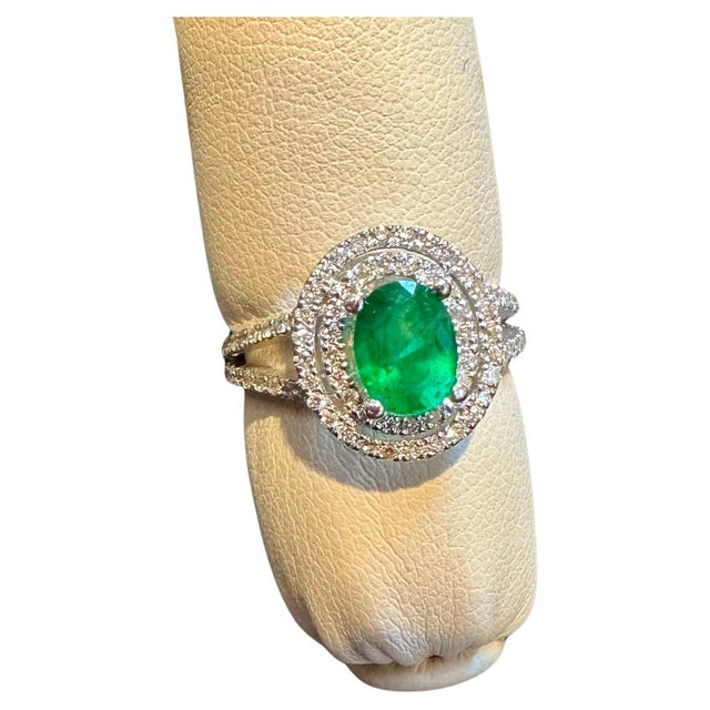 Emerald 1.5 Ct Oval Cut Natural Emerald & 2 Ct Natural Diamond Halo Engagement Ring For Sale - Image 8 of 18