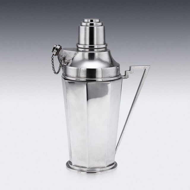Vintage Art Deco English Silver Cocktail Shaker, 1934 For Sale - Image 3 of 16
