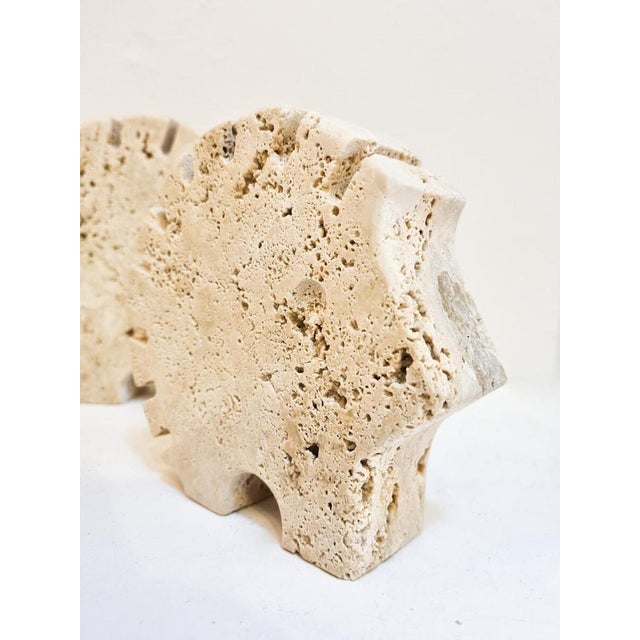 Italian Brutalist Travertine Hedgehog Sculptures attributed to Fratelli Mannelli, Italy, 1970s, Set of 2 For Sale - Image 6 of 7