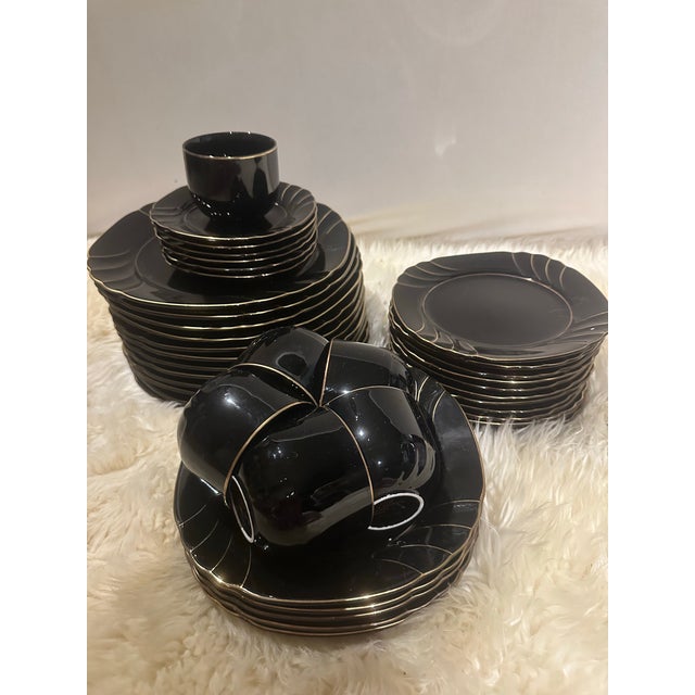 Ceramic 1980s Art Deco Ranmaru Japan 41-Piece China Dinnerware Set "Wave Golden Black" Gallery Collection - 41 pcs For Sale - Image 7 of 14