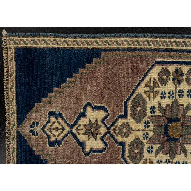 Early 21st Century Turkish Mini Rug Oriental Hand Knotted Vintage Rug 1'5" x 2'6" #21208 For Sale - Image 5 of 8