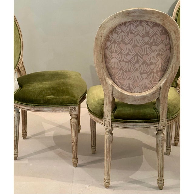 Set of Four Baker Louis XVI Painted Salon Chairs in Scalamandré Upcountry Velvet For Sale - Image 11 of 12