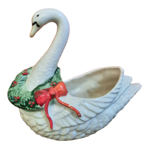 Christmas Pottery Wreath Ribbon Swan Vase