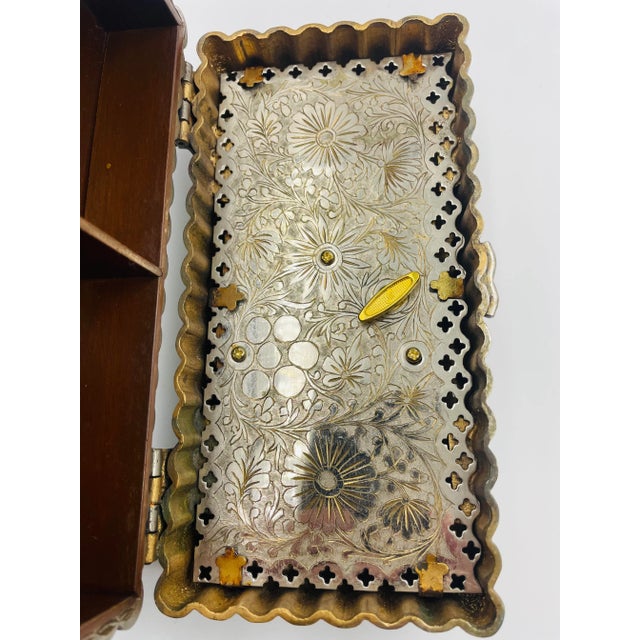 Mid 20th Century Fred Zimbalist Music Company Music Box For Sale - Image 9 of 13