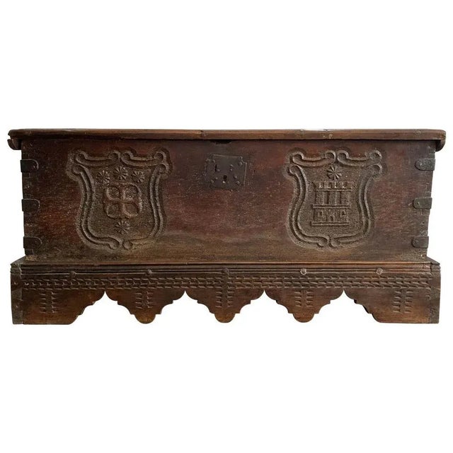 Renaissance Wedding Trunk with Coat of Arms, 1600s For Sale - Image 5 of 5
