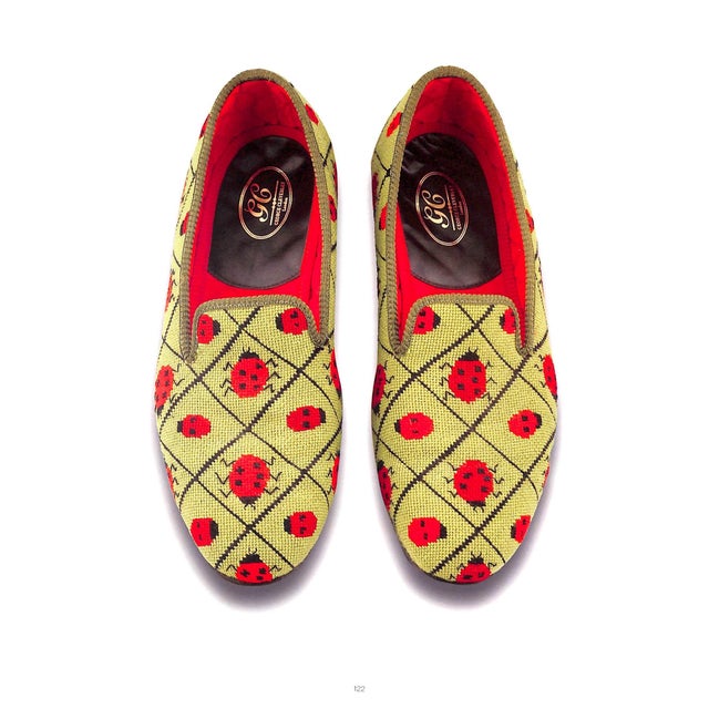 White "The Gentleman's Slipper" 2011 Dreesmann, Fiona For Sale - Image 8 of 11