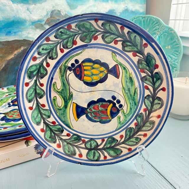 Late 20th Century Hand-Painted Mexican Talavero Fish Plates - Set of 4 For Sale - Image 5 of 8