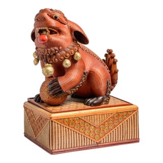 Woven Wicker Foo Dog Box on Stand, Shanghai Collection, C.1960 For Sale