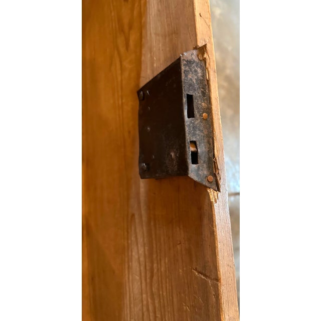 Early 19th Century Primative American Grain Painted Trunk With Rose Head Nails For Sale - Image 9 of 12