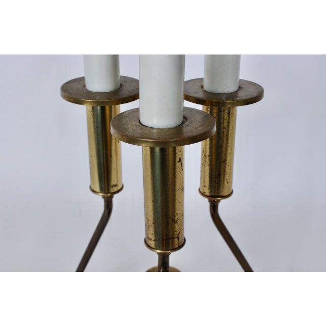 Gerald Thurston for Lightolier Style Brass & White Triple Candlestick Table Lamp For Sale - Image 14 of 18