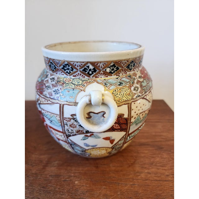 Pair of Japanese Satsuma Jars, Hand Painted Kutani Style Pottery, Vintage Oriental Vases With Handles, Signed Gilded Decor For Sale - Image 13 of 14