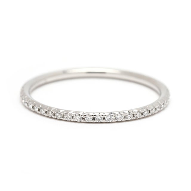 Modern 0.20ctw Diamond Tiffany & Co Eternity Band Ring, 18k White Gold, Ring Size 8.25 For Sale - Image 3 of 5