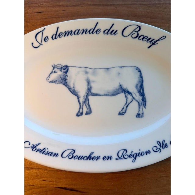 French Country Vintage Williams-Sonoma 'Je Demande du Boeuf' Blue and White Oval Steak Platter For Sale - Image 3 of 7