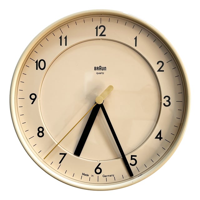 Quartz Wall Clock Type Abk 31 No. 4781 in Plastic by Dietrich Lubs for Braun Ag, Germany, 1980s For Sale
