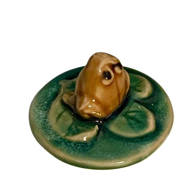 Vintage Majolica Ceramic Teapot Green Glaze With a Frog, Vines, and Hazelnuts. Unique Pottery. Charming. For Sale In Savannah - Image 6 of 9