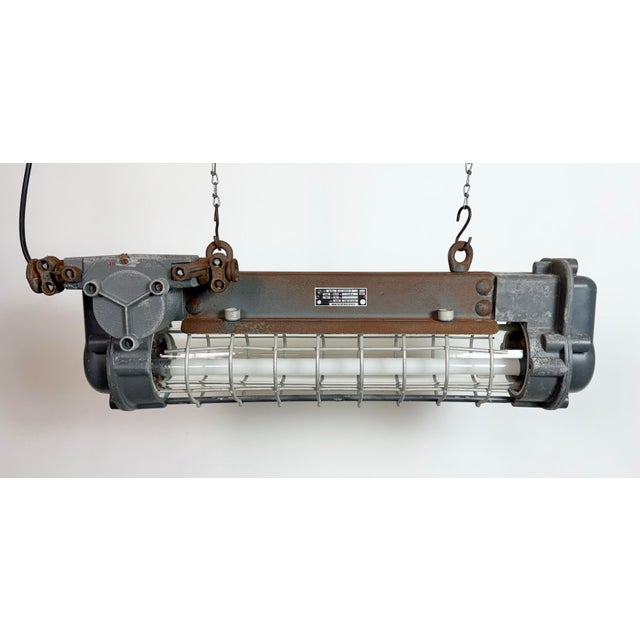 Industrial Industrial Grey Hanging Tube Light from Elektrosvit, 1970s For Sale - Image 3 of 18