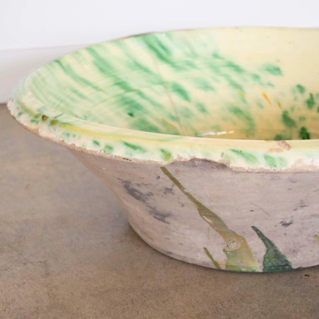 19th Century Large Spanish Green and White Lebrillo Bowl For Sale - Image 4 of 9