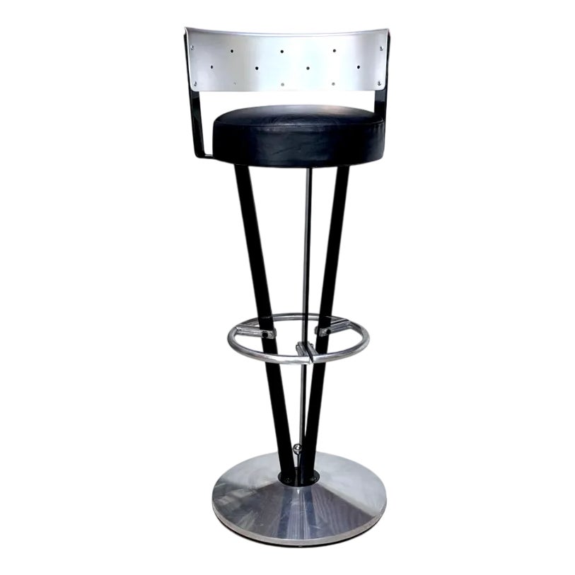 sculptural-model-dry-martini-