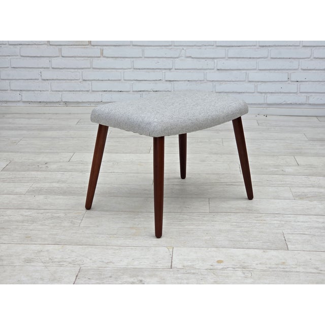 Set of Danish Design Model Ml 140 Armchair and Ottoman from Illum Wikkelsø, 1960s For Sale - Image 10 of 18