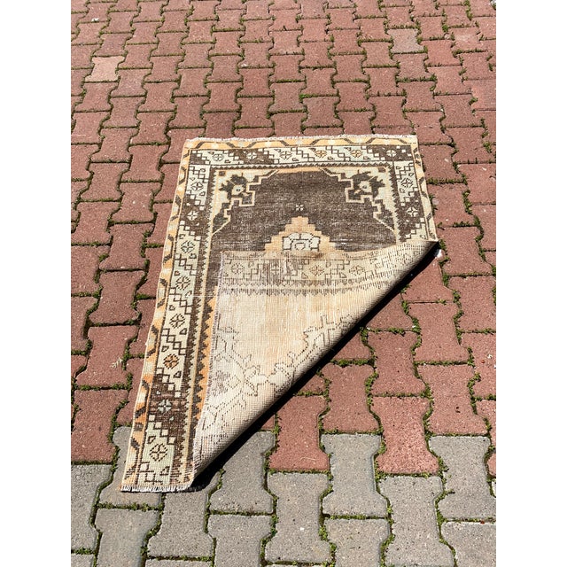 Traditional 1970s Turkish Medallion Hand Knotted Rug For Sale - Image 3 of 11