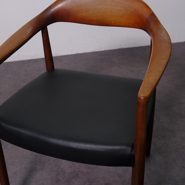 Wood Vintage Danish Armchair in Solid Wood, 1950s For Sale - Image 7 of 18