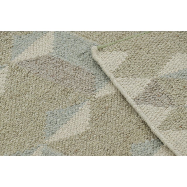 Textile Rug & Kilim’s Scandinavian Style Rug in Beige, White and Blue Geometric Patterns For Sale - Image 7 of 7