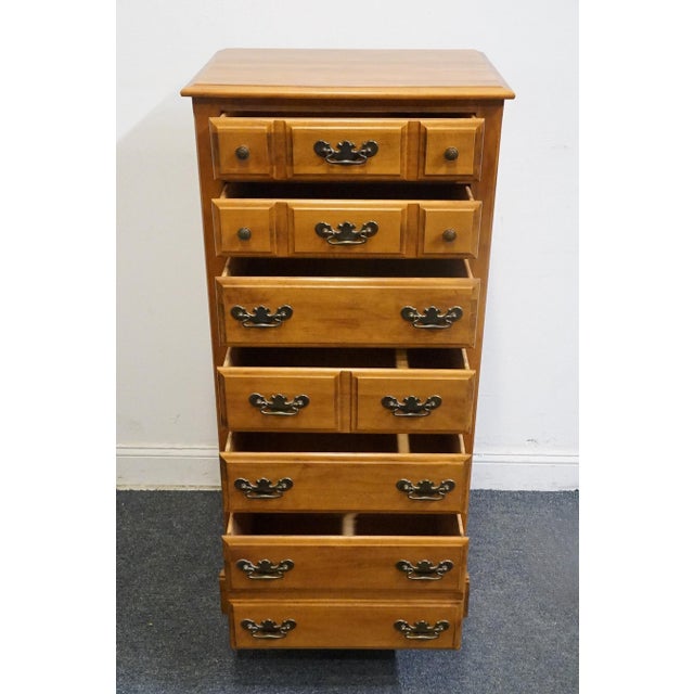 Flanders Mfg. Co. Solid Hard Rock Maple Colonial Early American Style 23" Lingerie Chest For Sale - Image 4 of 11