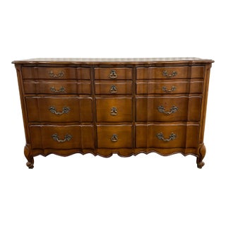 1980s Stiehl Furniture, Elaborate Scalloped Chest of Drawers For Sale
