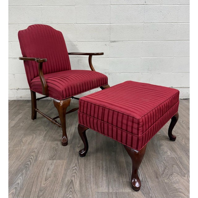 This is a gorgeous classic vintage Ethan Allen Queen Anne Wingback lounge chair with matching ottoman, crafted in North...