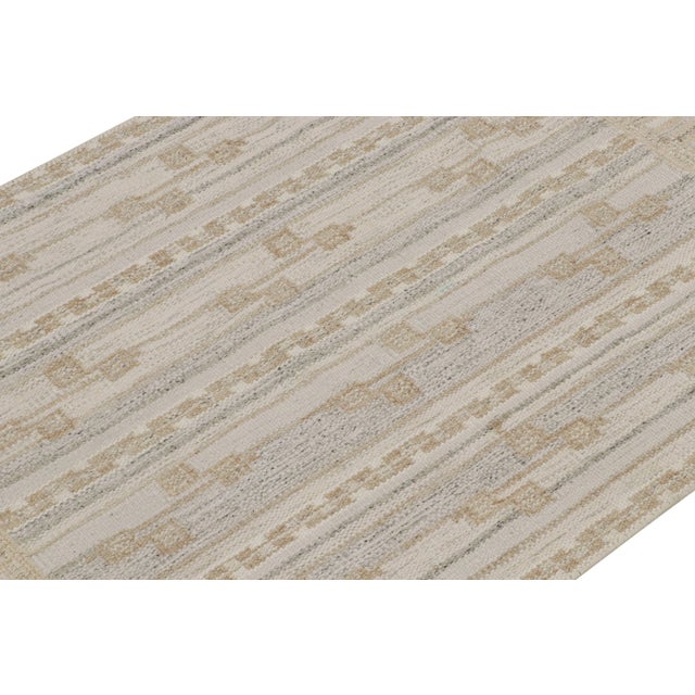 Rug & Kilim 2010s Rug & Kilim’s Scandinavian Style Kilim in Greige & Off White Patterns For Sale - Image 4 of 8