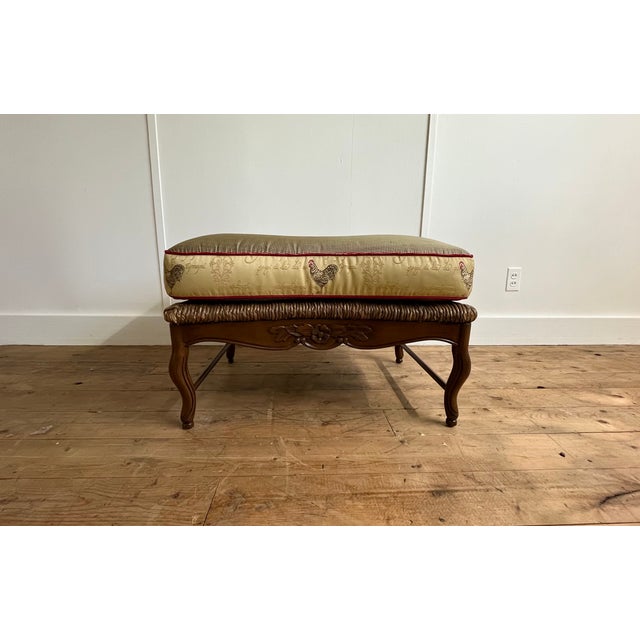 Wood Late 18th Century Pair of French Bergère Chairs With Matching Ottoman - Custom Silk Upholstery For Sale - Image 7 of 13
