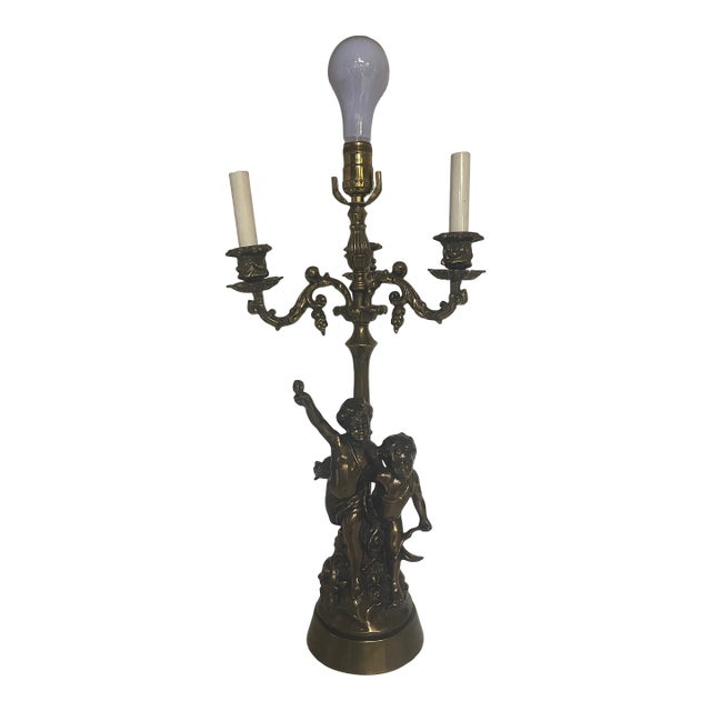 Vintage Rococo Cherub Figural Table Lamp — Hollywood Regency — Classical Putti Lighting For Sale