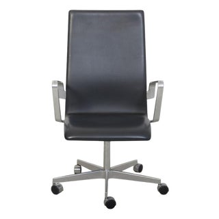 Oxford Chair in Black Leather by Arne Jacobsen, 2012 For Sale