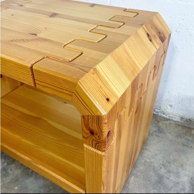 Mid-Century Modern Pair Danish Modern Pine Side Tables or Nightstands Brutalist Primitive Mid Century For Sale - Image 3 of 4