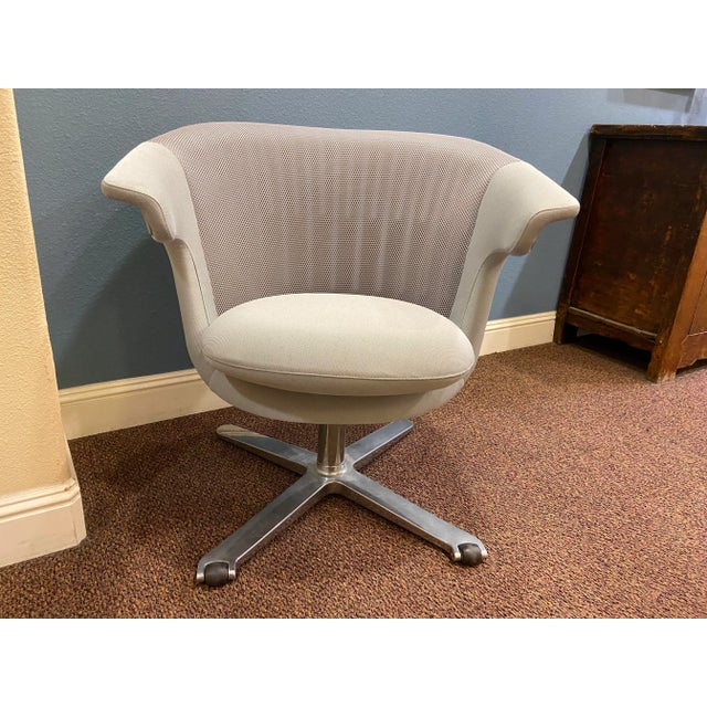 Art Deco 2000s I2i Steelcase Lounge Chairs- Set of 2 For Sale - Image 3 of 13