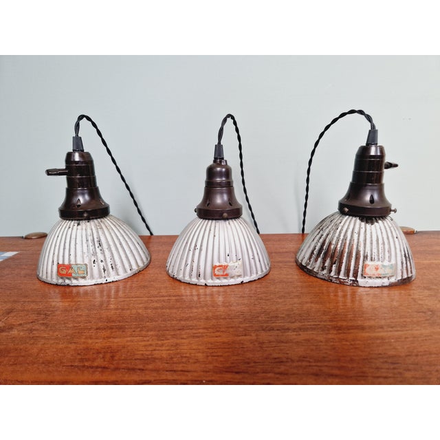 Silver Gal Pendant Lights in Mercury Glass, 1930s, Set of 3 For Sale - Image 8 of 18