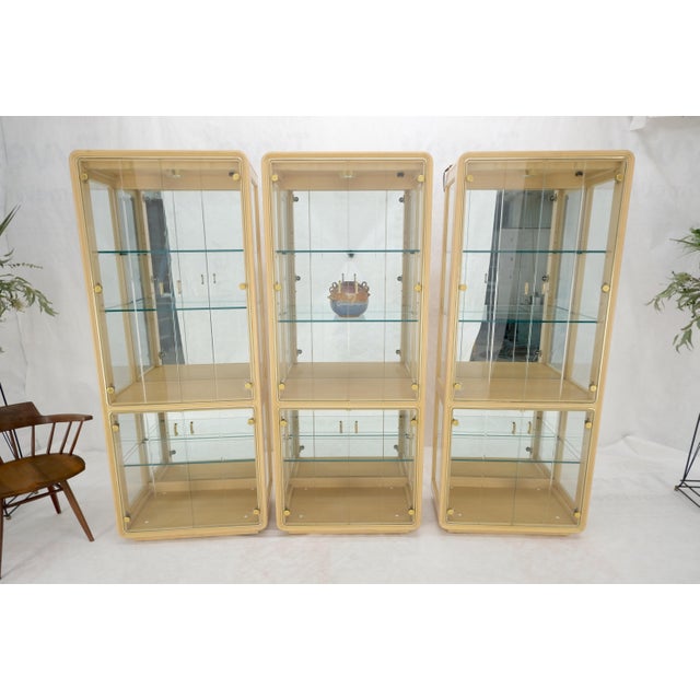 Milo Baughman 3 Blond Wood Glass Door Curio Cases Display Vitrine Cabinet Glass Shelves MINT! For Sale - Image 4 of 14