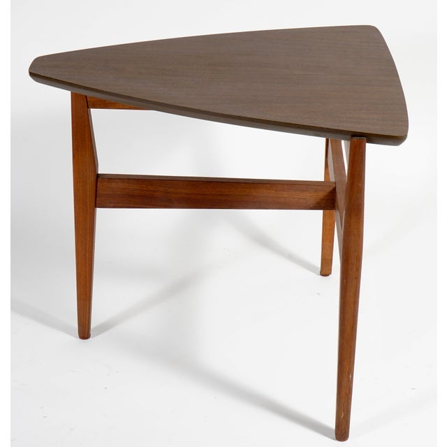 Mid-Century Modern Vintage Mid-Century Modern "Guitar Pick" Side Table in the Style of Brown and Saltman. For Sale - Image 3 of 7