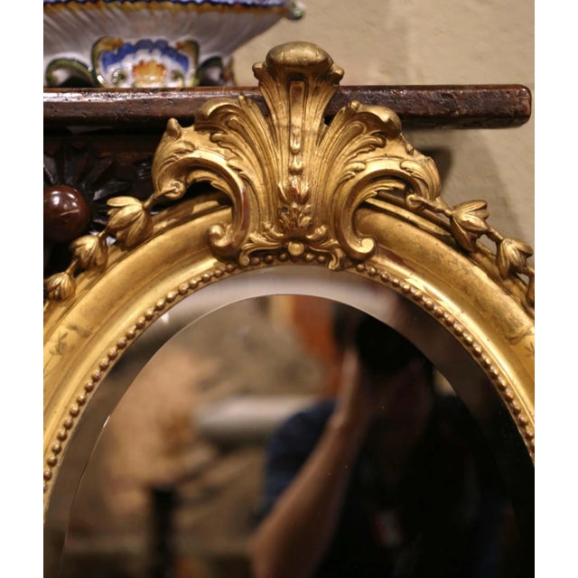 19th Century French Louis XV Oval Giltwood Mirror With Shell Decor For Sale In Dallas - Image 6 of 9