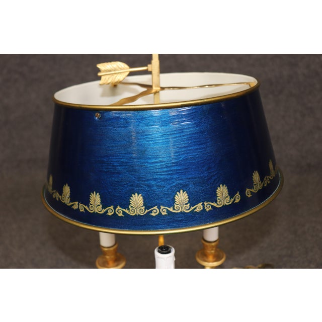 French French Empire Style Bouillotte Lamp With Blue Tole Shade and Gilt Bronze For Sale - Image 3 of 10