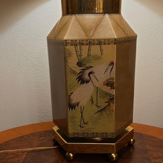 Vintage Chinoiserie Hexagonal Reverse-Painted Glass & Brass Table Lamp For Sale - Image 10 of 15