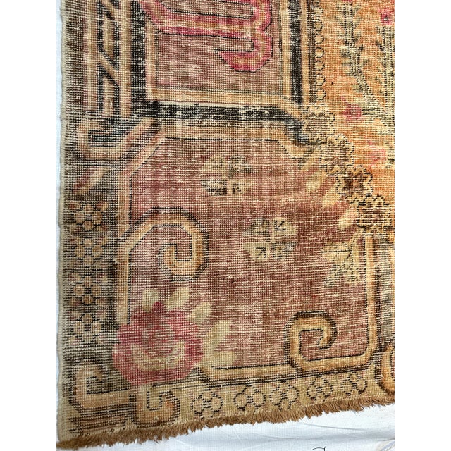Antique Samarkand Rugs: The desert oasis of Khotan was an important stop on the Silk Road. The people of Khotan were...