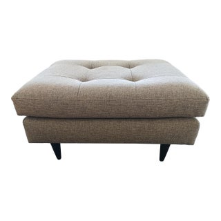 Crate & Barrel Petrie Mid Century Ottoman For Sale