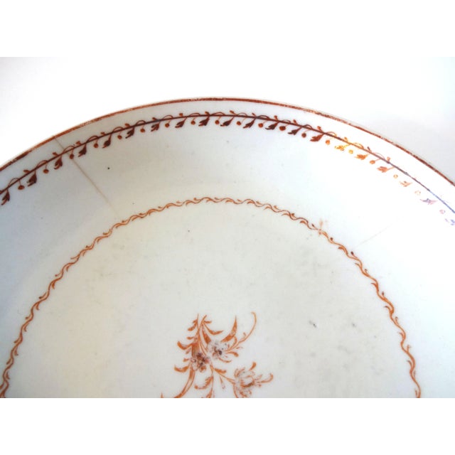 18th Century Antique 18th-Century Chinese Export Porcelain Grisaille Dish For Sale - Image 5 of 9