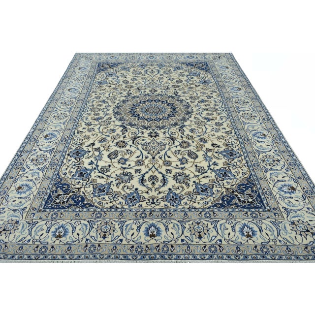 Hand-Knotted Oriental Rug with Silk For Sale - Image 4 of 13