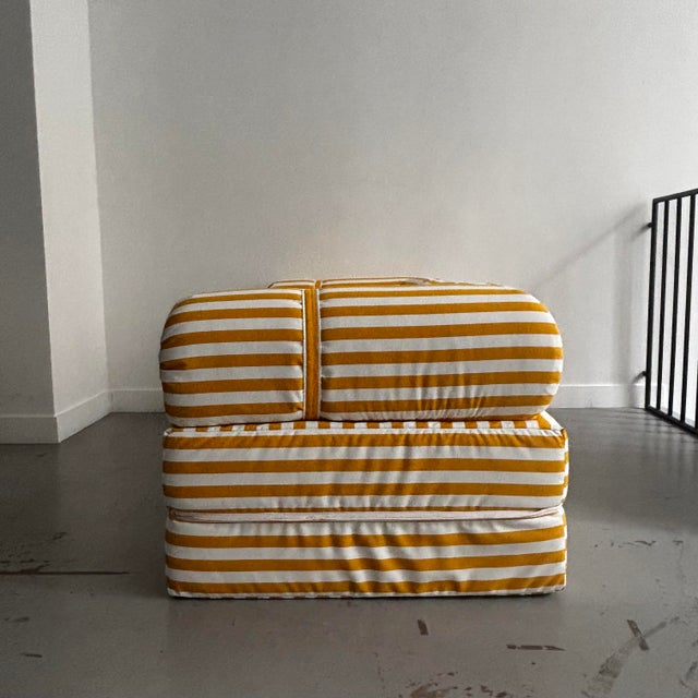 Mid-Century Modern Vintage Yellow and White Sofa Bed from Ikea, 1980 For Sale - Image 3 of 10