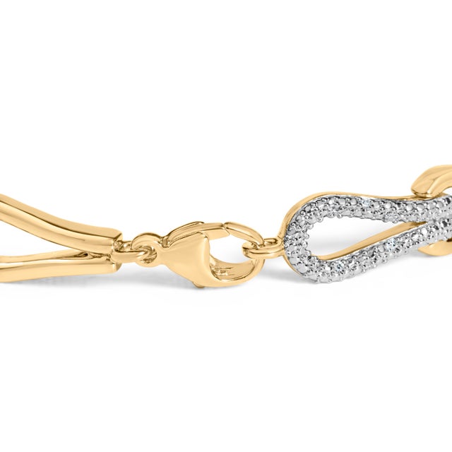 Contemporary Gold Vermeil 1/7 Cttw Diamond Bold Knot Link Bracelet For Sale - Image 3 of 4