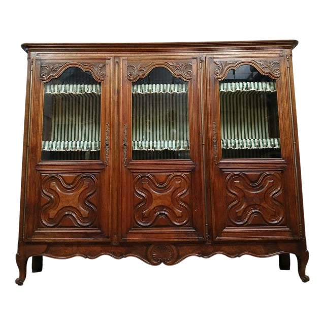 Antique Louis XV Style Bookcase in Walnut, 1850s For Sale
