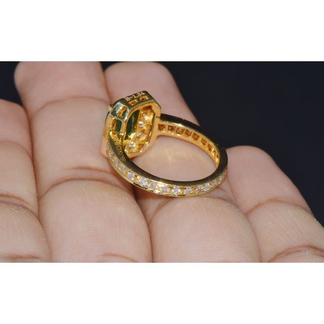 Certified Natural 2.15cts vs F Diamond Emerald 18k Solid Gold Ring Band, Size 6.75 For Sale - Image 11 of 12