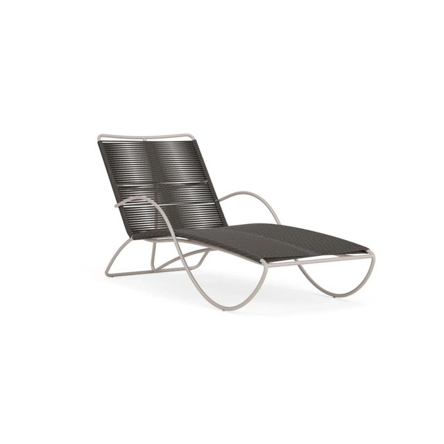Brown Jordan Walter Lamb Aluminum Contoured Chaise, Dove frame with Coal fabric For Sale - Image 13 of 13